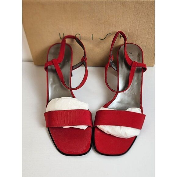 Unisa Red Strappy Size 8B Block Heel Sandals, NEW, Vintage - Picture 1 of 7